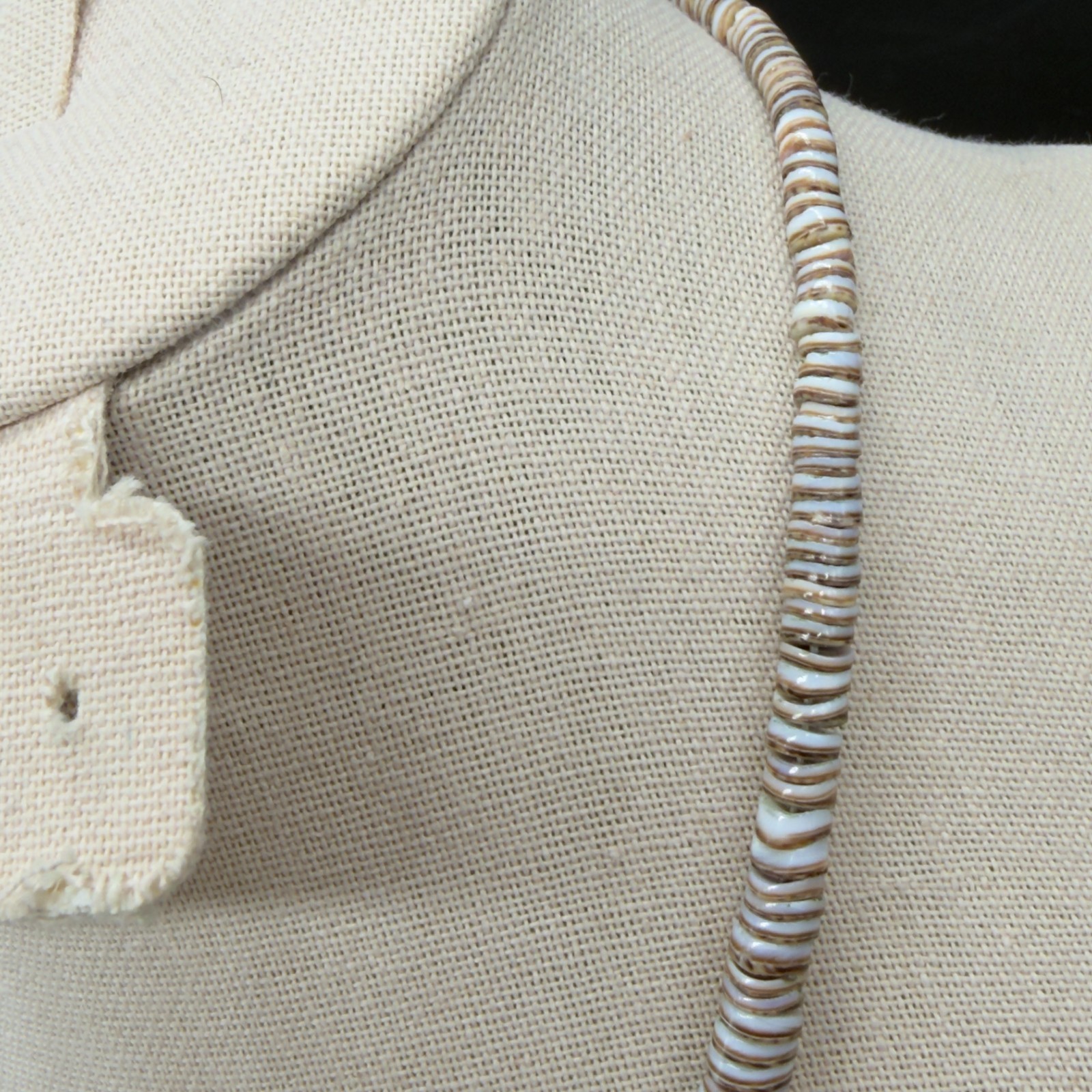 Vintage Heishi Necklace Brown White Shells Graduated Beads 15 Inches Surf Choker