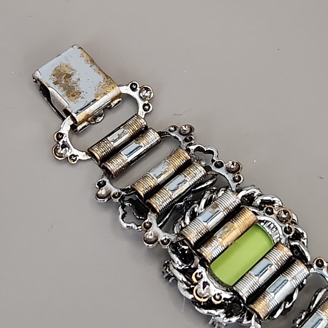 Vintage Bracelet Lime Green Round Bead Faux Pearl Silver Tone Book Chain 6″