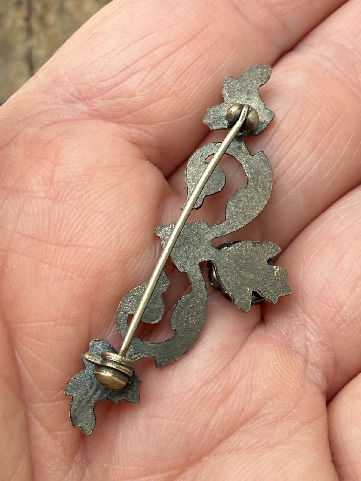 Vintage Art Nouveau Revival Dragons Breath Art Glass Foiled Goldtone Brooch Pin