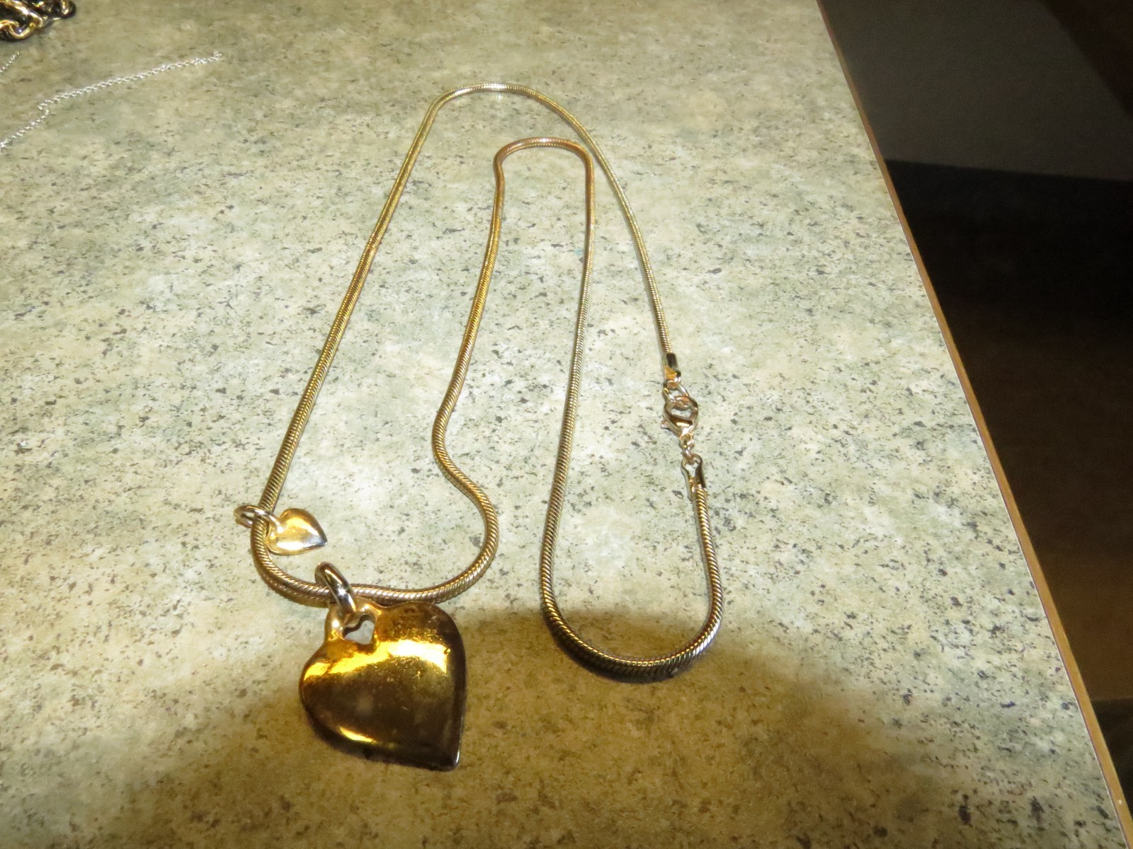 Vintage Chunky Heart Necklace Nicely Weighted 30″L Gold Tone Lobster Claw Clasp