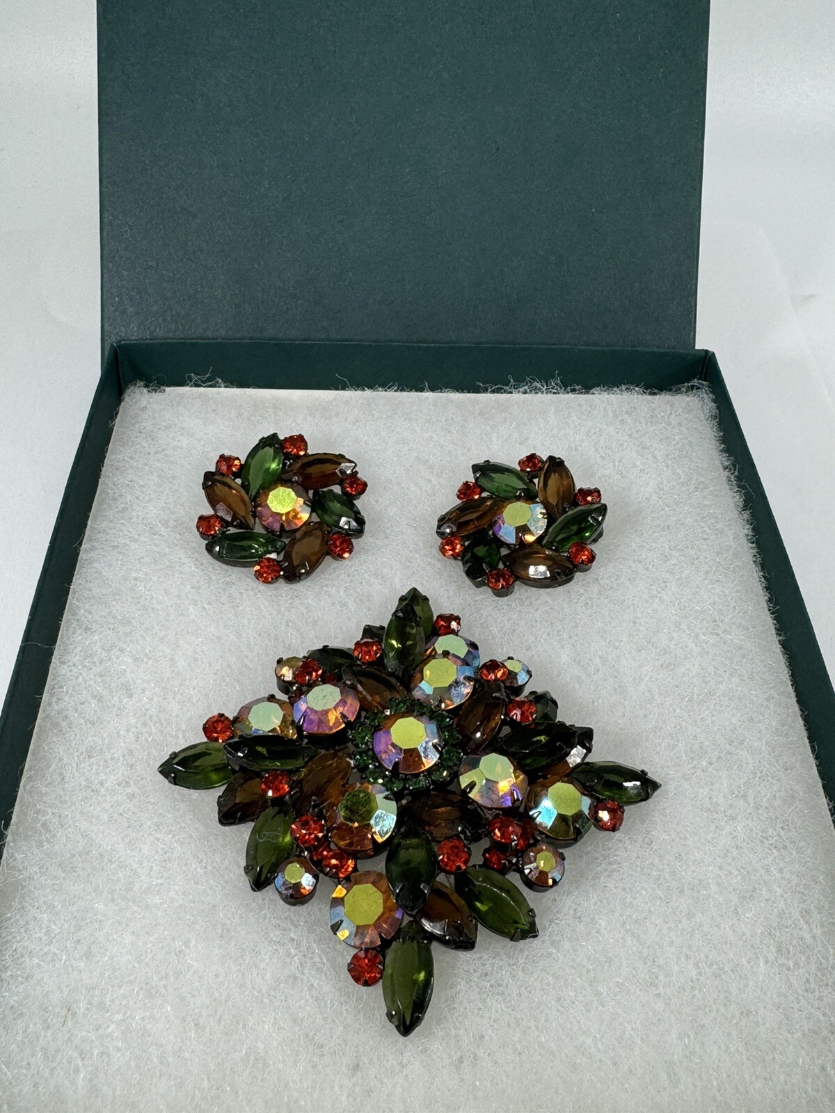 Vintage Juliana Delizza and Elster Brooch and Clip Earrings Set Multicolor