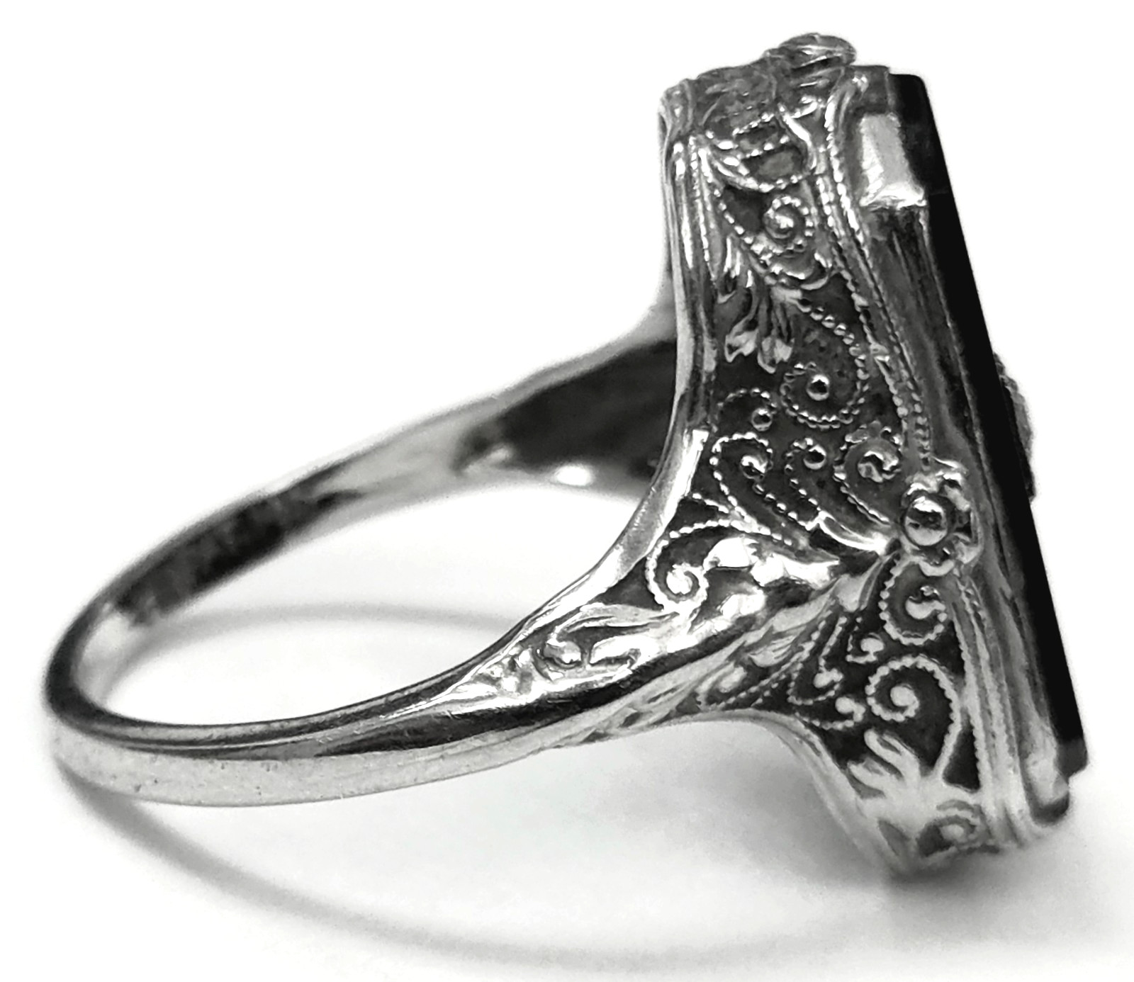 Antique 14K White Gold Black Onyx & Diamond Art Deco Filigree Ring Sz 6.5