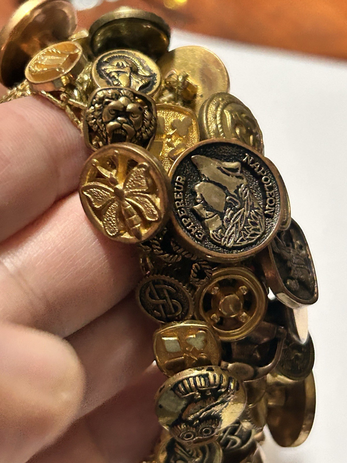 Vintage Mid-Century Buttons Bracelet Stretchy Crochet Gold Tone Victorian Style