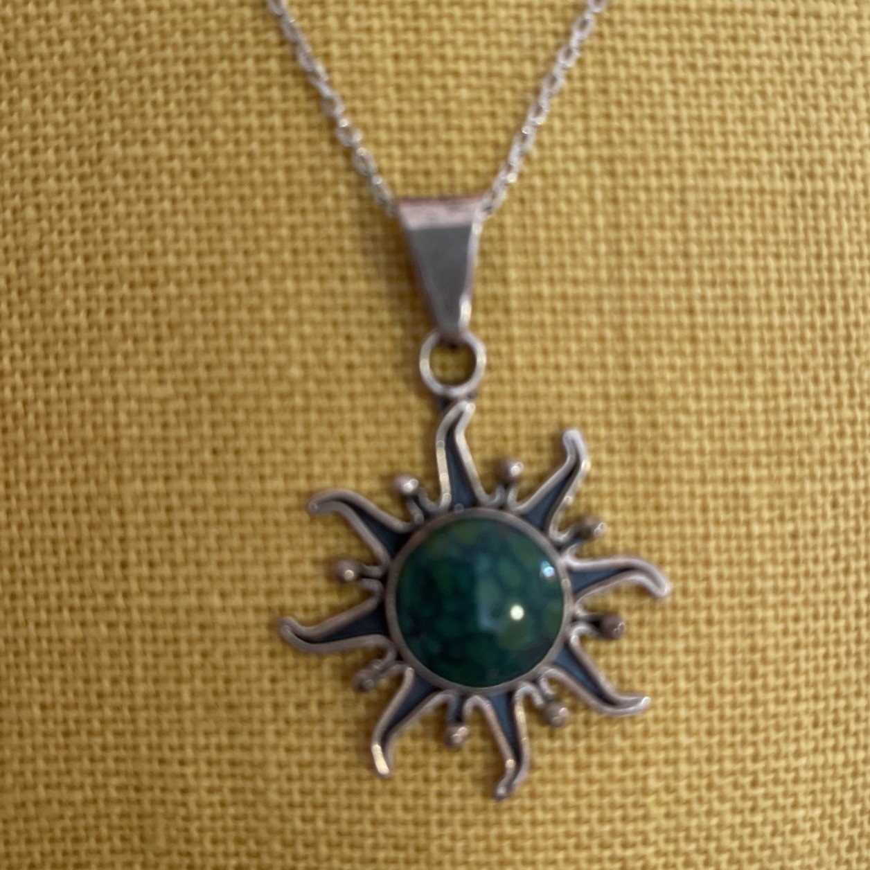 VINTAGE 1940S SERAFIN MOCTEZUMA 980 SILVER MEXICAN pendant sun with chain