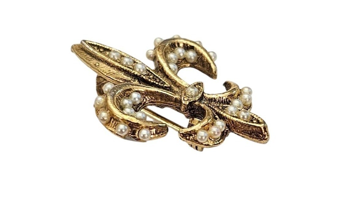 TACOA Gold Tone Vintage Faux Pearl Fleur De Lis Pin, Signed L817