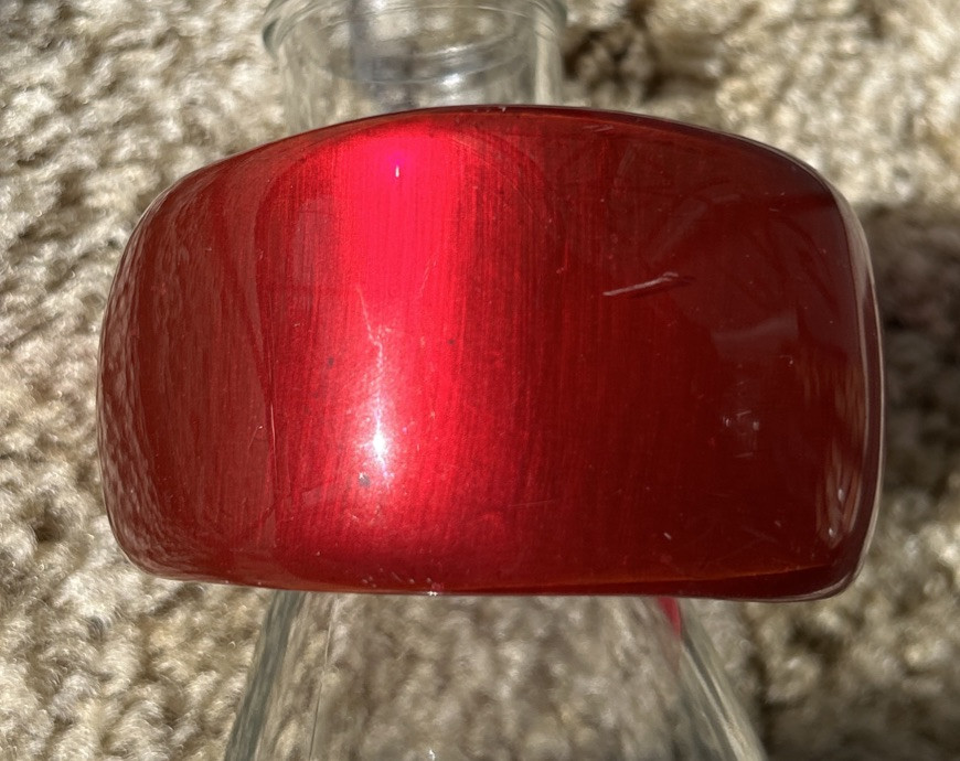 Vintage Red Fuchsia Iridescent Moonglow Lucite Chunky Bangle Bracelet – BB002