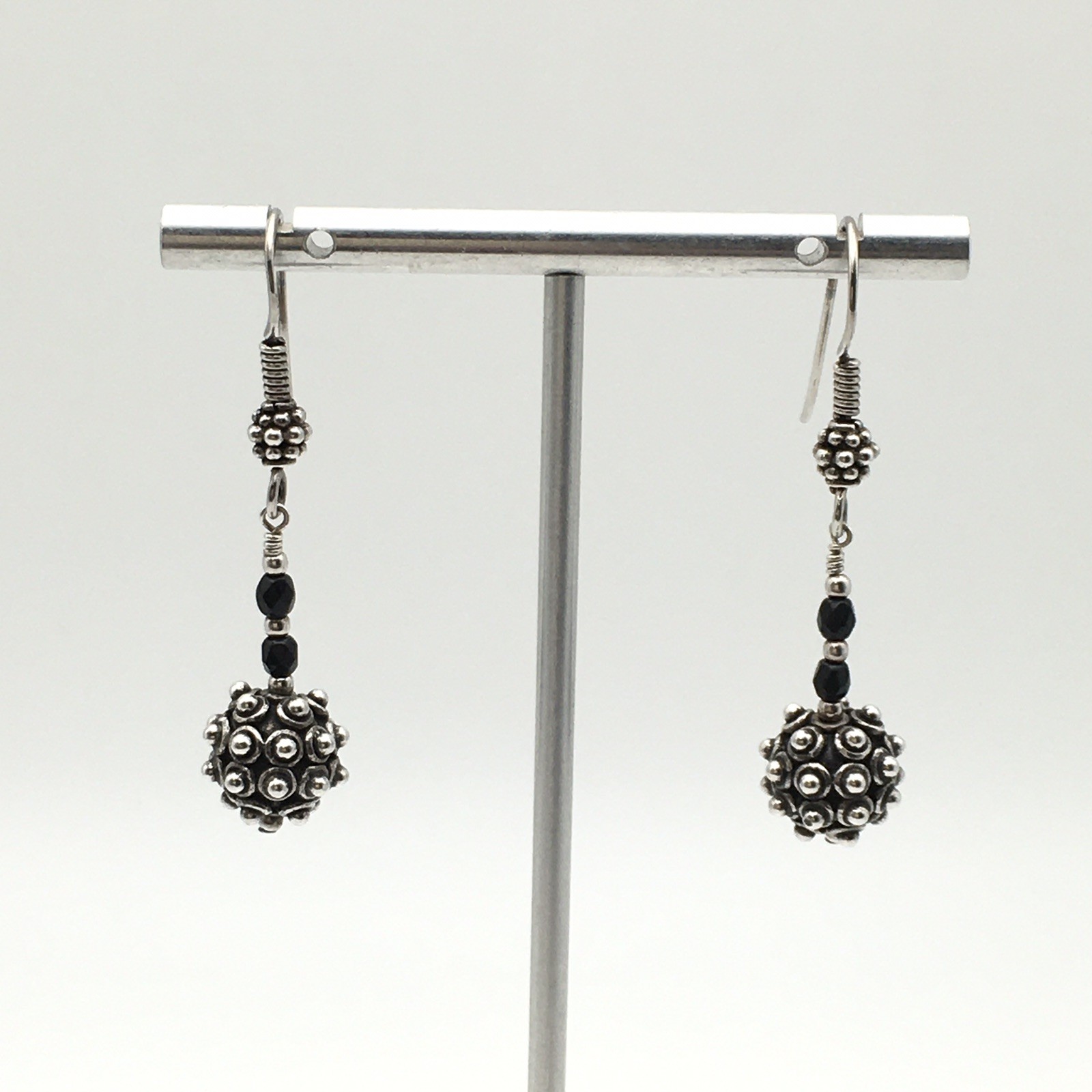 Vintage Sterling Silver Bali Style Ball Dangle Earrings Marked 925 8.3g #05
