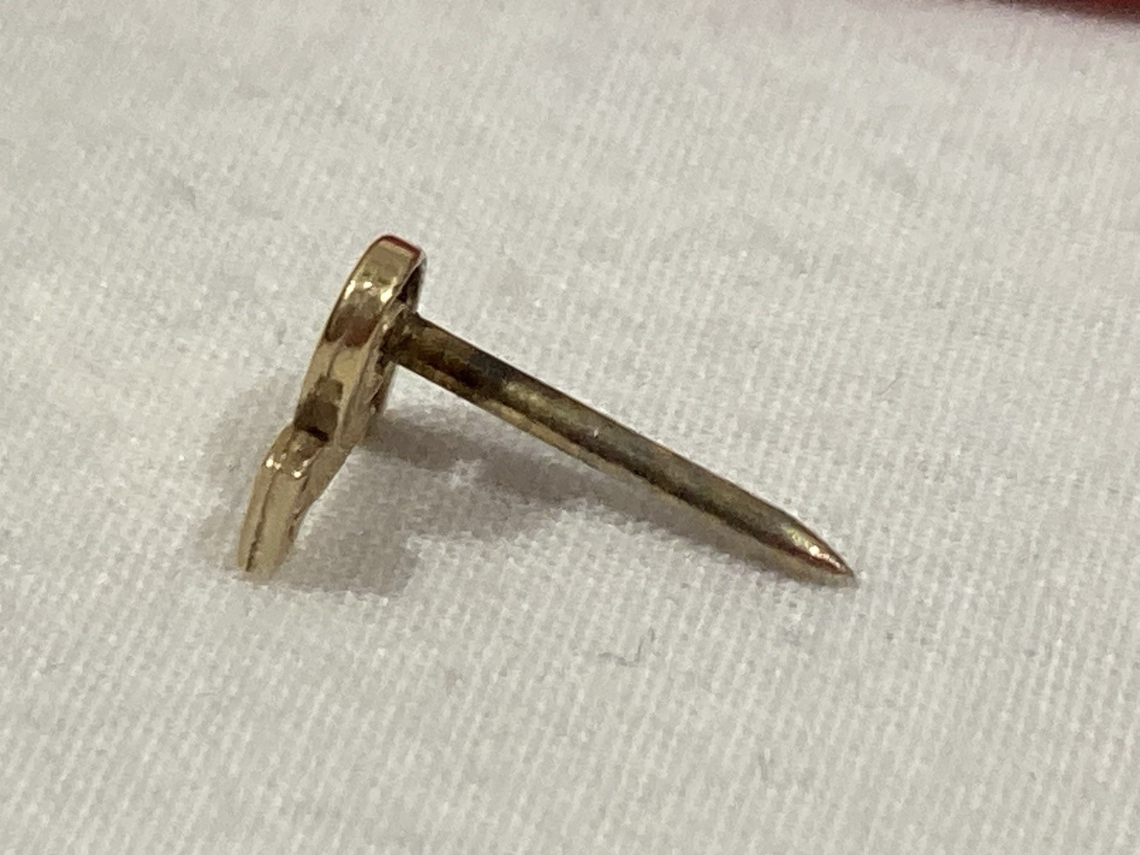 Vintage ANSON 14k Solid Yellow Gold Plain LETTER “P” TIE TAC PIN Signed 0.35g