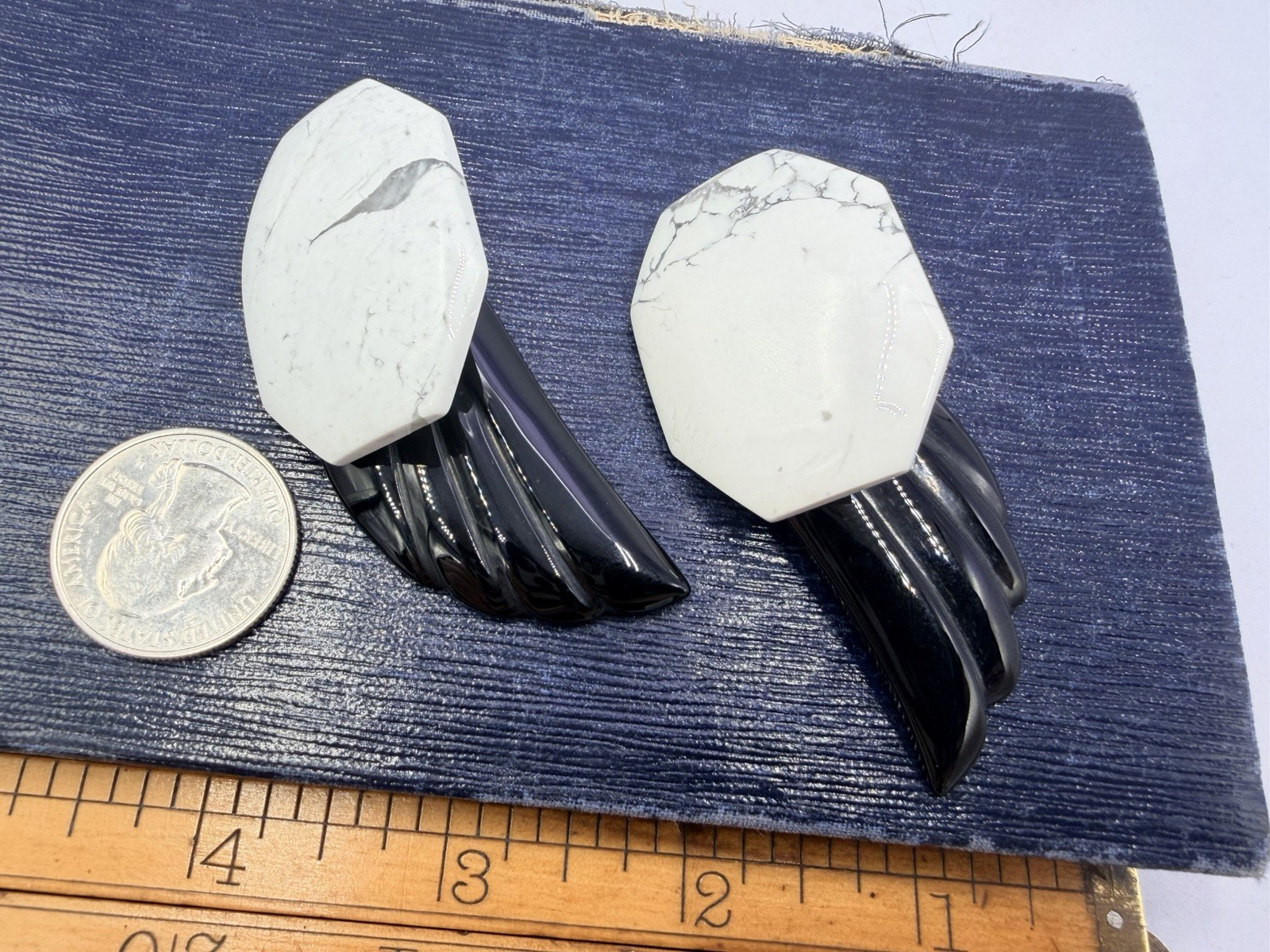 White & Black Gemstone Clip On Earrings 1980s Vintage Carved Wings Ro-Do Saks JN