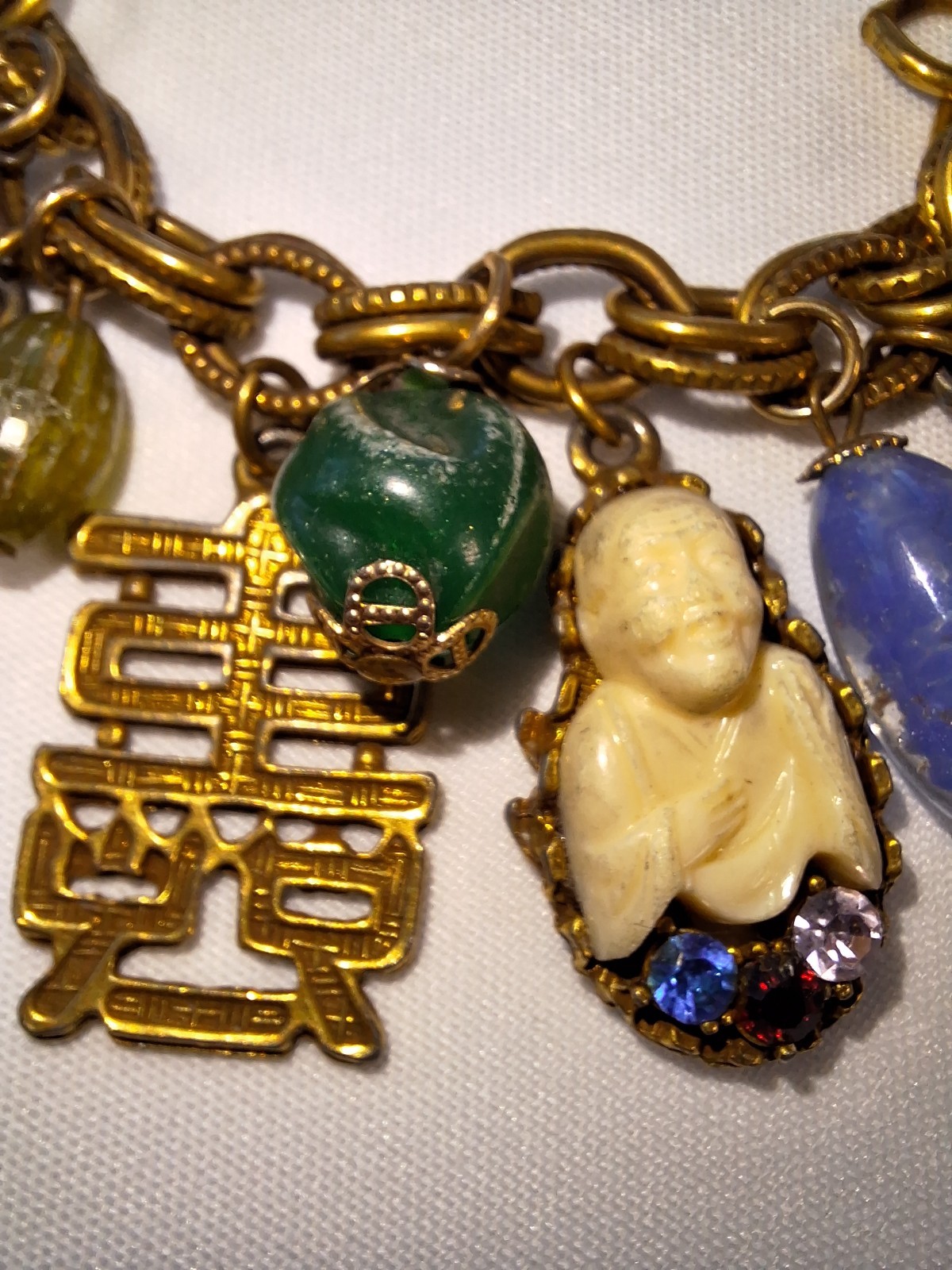 VTG Gold Tone Asian Themed Heavy Charm Bracelet 7.5″
