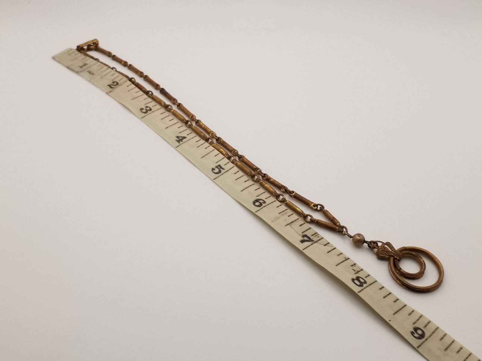 Antique Gold Tone Bar-Link Style Chain Necklace Door Knocker Pendant Circles 14″