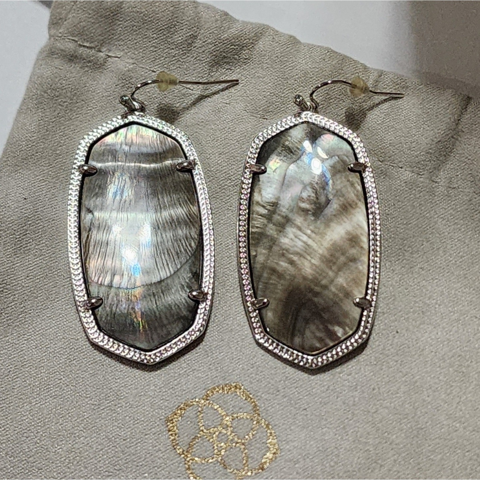 Kendra Scott Black MOP Mother of Pearl? and Silver Rhodium Danielle Earrings