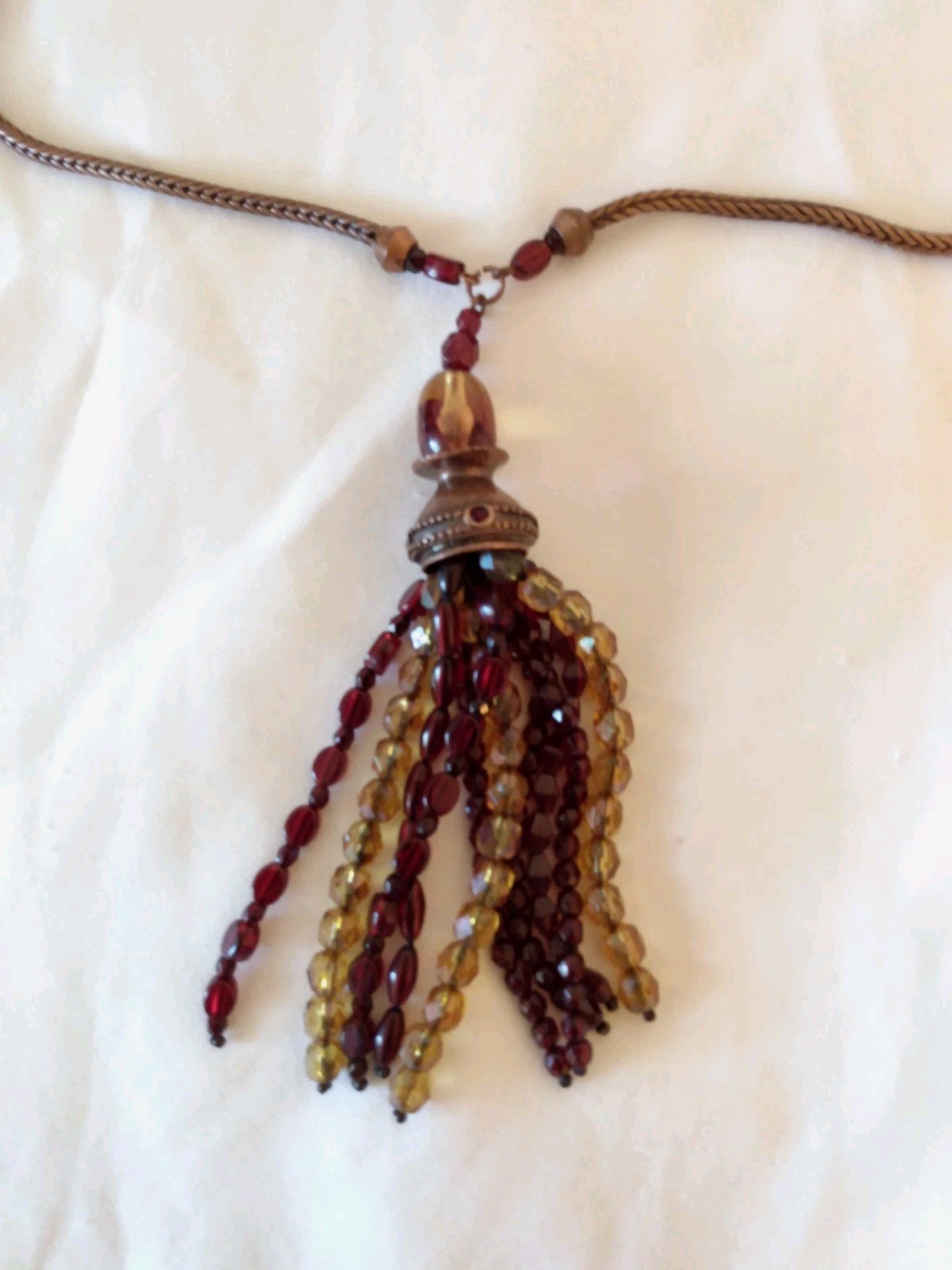 Vintage Dark Rose Gold Tone Metal Necklace w/Wine & Gold Resin Bead Tassel