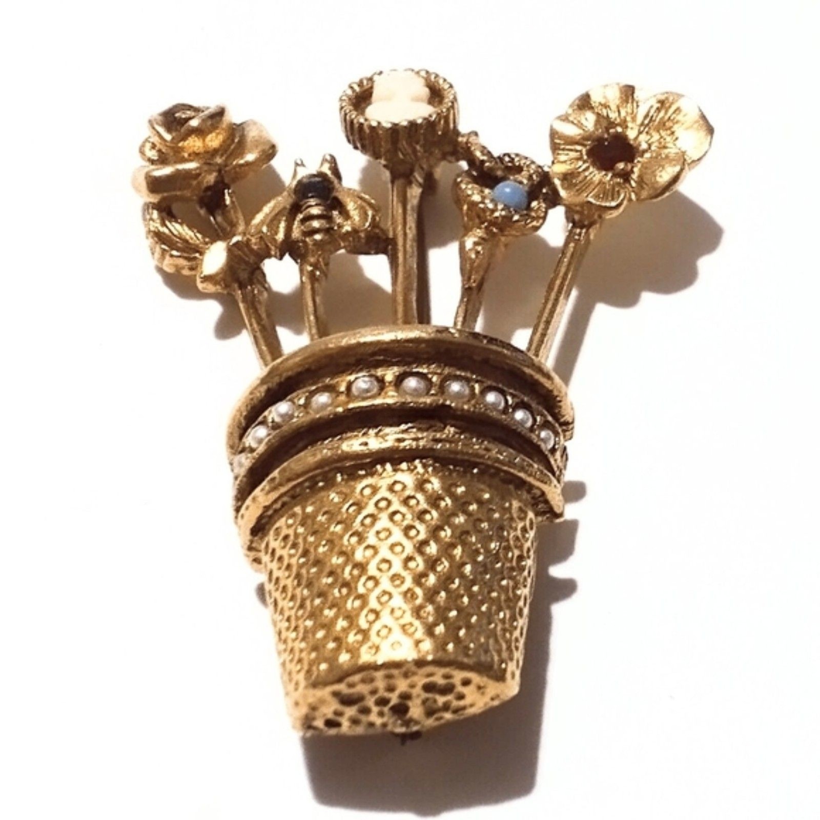Vintage Mid Century Unsigned Goldette Thimble Floral Bouquet Brooch