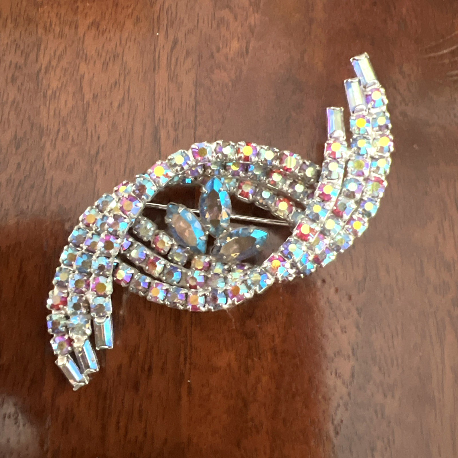 VINTAGE BLUE and PINK AURORA BOREALIS SWIRL BROOCH and EARRING SET