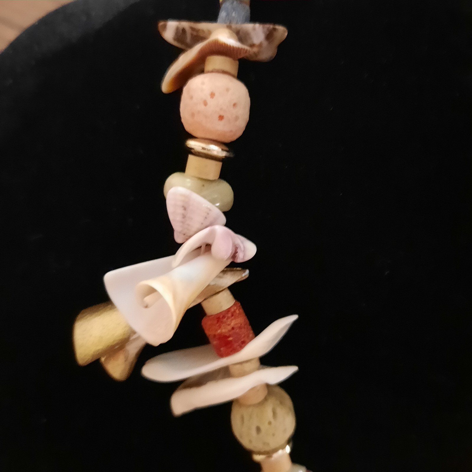 Colorful Shell And Bead 16″ Choker Resin Plastic Metal Charms Spring Closure EUC