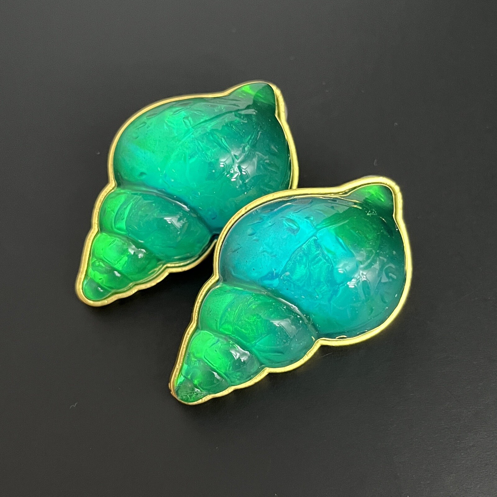 Gripoix Style Seashell Earrings Jelly Resin Gold Runway Statement Conch Shell