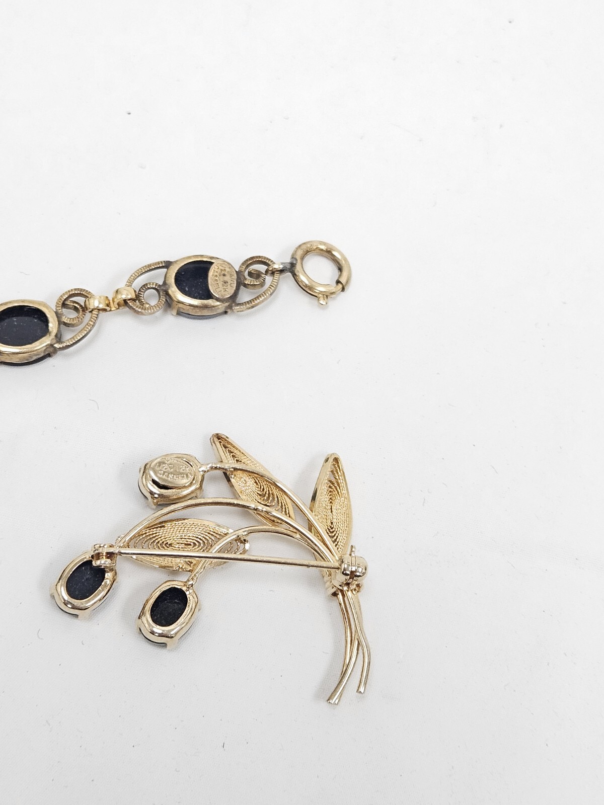 Vintage 12K Gold Filled Brooch/Pin & Bracelet Set Burt Cassell Onyx Stones