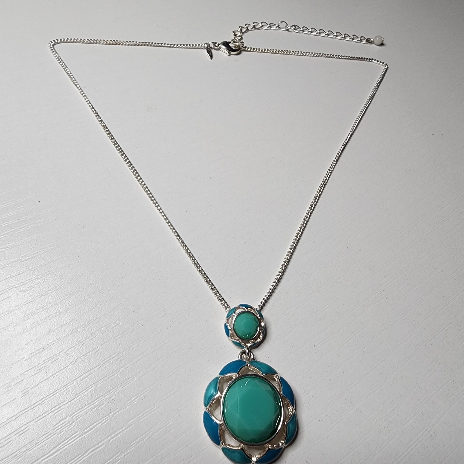 Vintage AVON Signed SAQ Faux Turquoise Blue Enamel Pendant Necklace Silver Toned