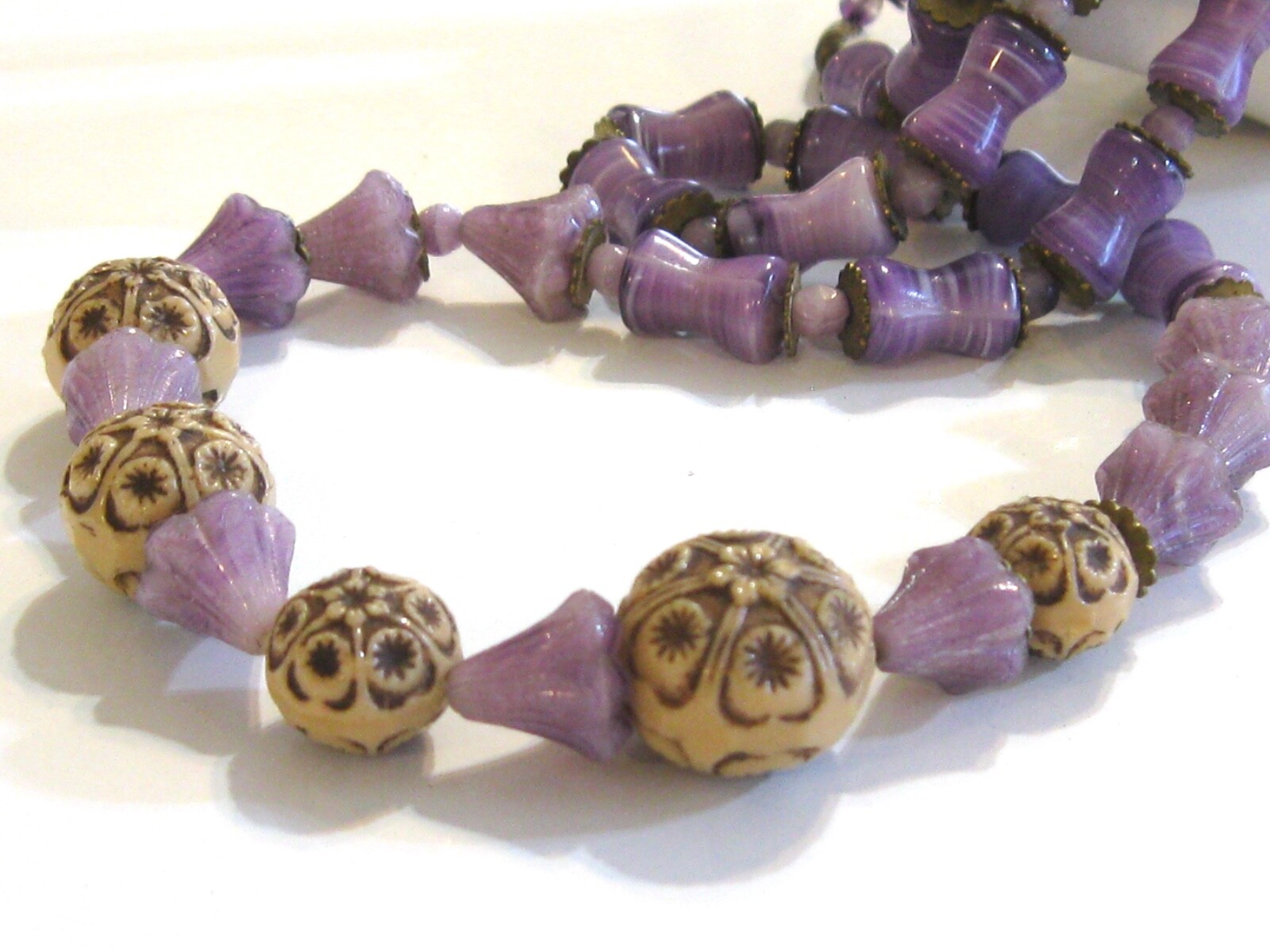 NEIGER BROS ANTIQUE ART DECO CZECH GLASS BEAD NECKLACE RARE PURPLE TAN FLORAL