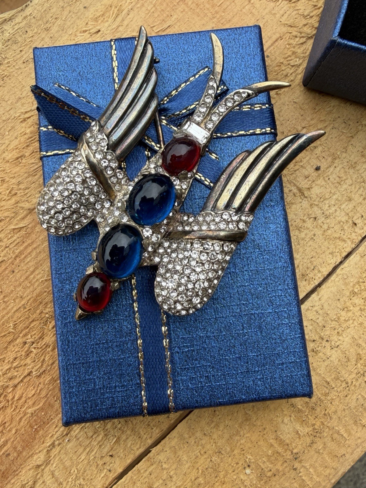 Crown Trifari Signed Huge Bird Brooch Pin Red Blue Glass Stone Rare
