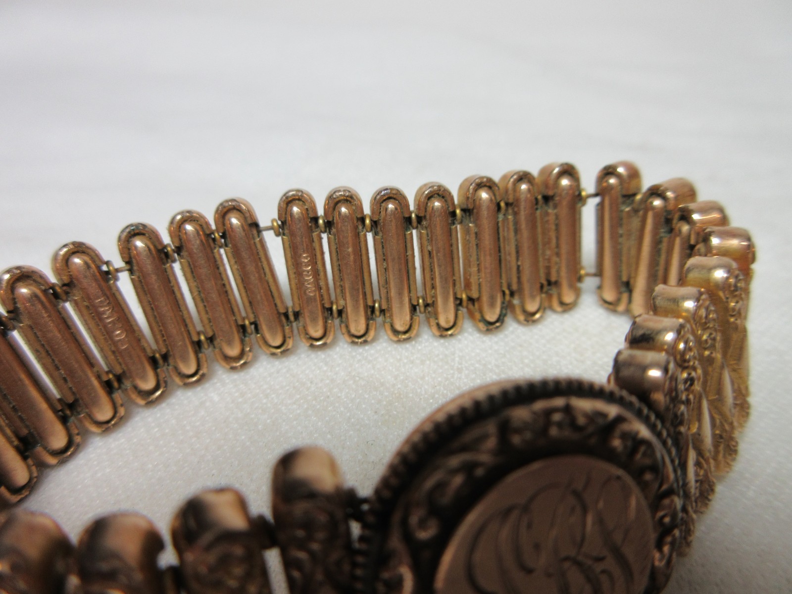 VINTAGE ANTIQUE GOLD FILLED SWEETHEART EXPANSION BRACELET AAG COMPANY PATD 05