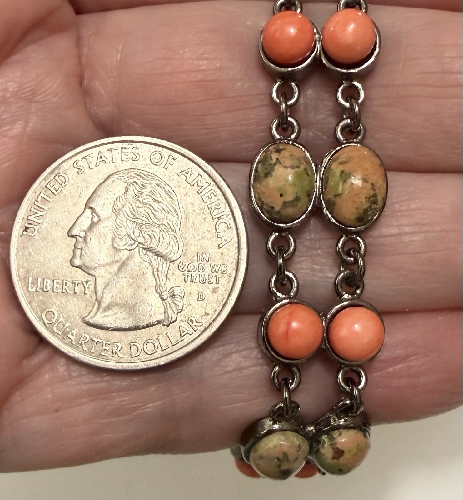 Vintage Oval Green Unakite & Round Salmon Pink Bead Gunmetal Link Bracelet 7”