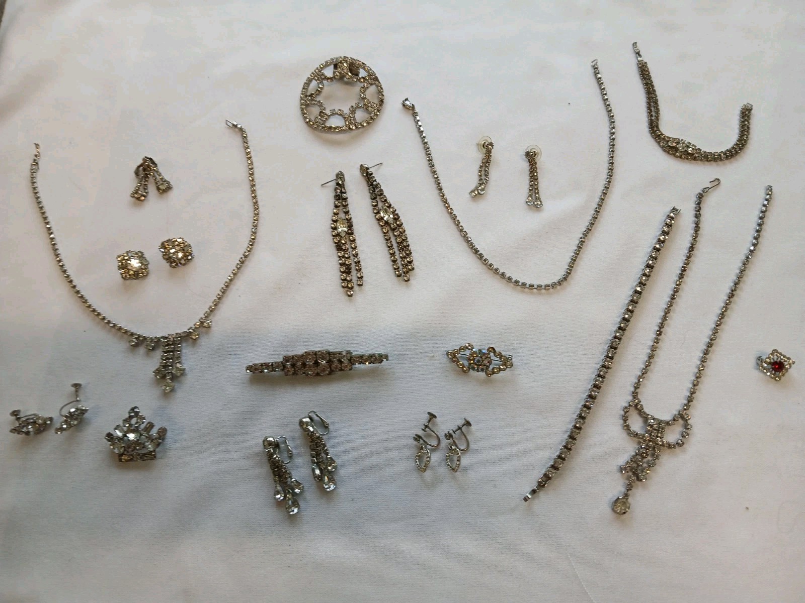 Vintage Rhinestone Jewelry Pieces Necklaces Bracelet Earrings Pins (#1127)