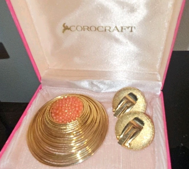 Vintage Corocraft Brooch & Clip Earrings Set Coral Bead Gold Tone w/ Original…