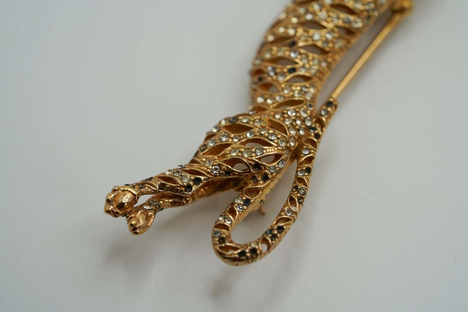 Vintage Gold Tone Tiger Missing Some Rhinestones Brooch 7.5cm JB45