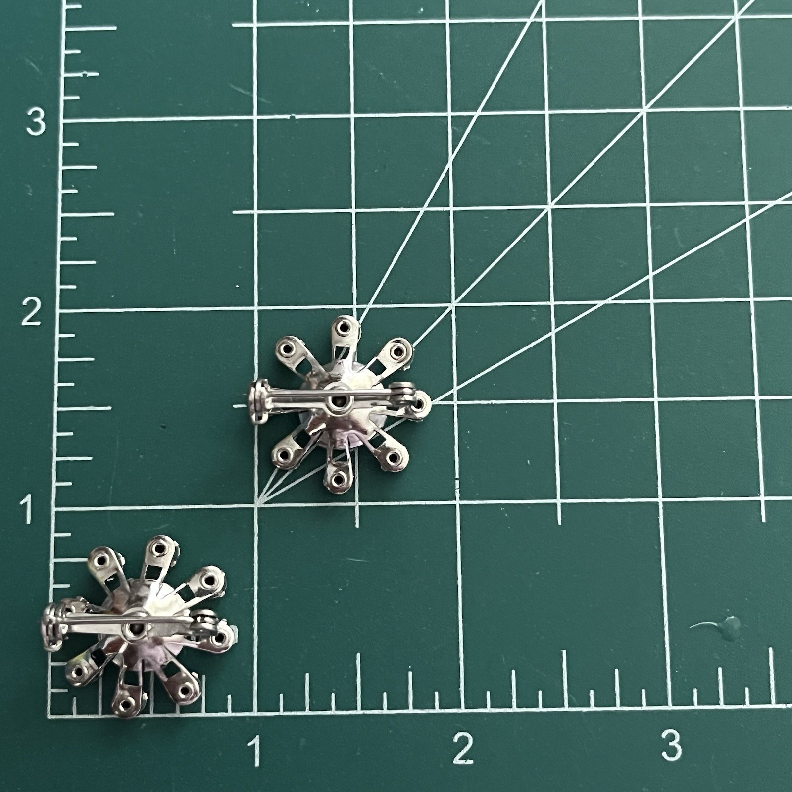 Vintage Set Of 2 Light Blue Rhinestone Silver Tone Cluster Prong Scatter Pins