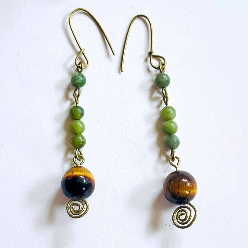 VTG BOHO Brass Swirl Earrings Tigers eye Jade Pierced Modernist 80s dangle 2.8″