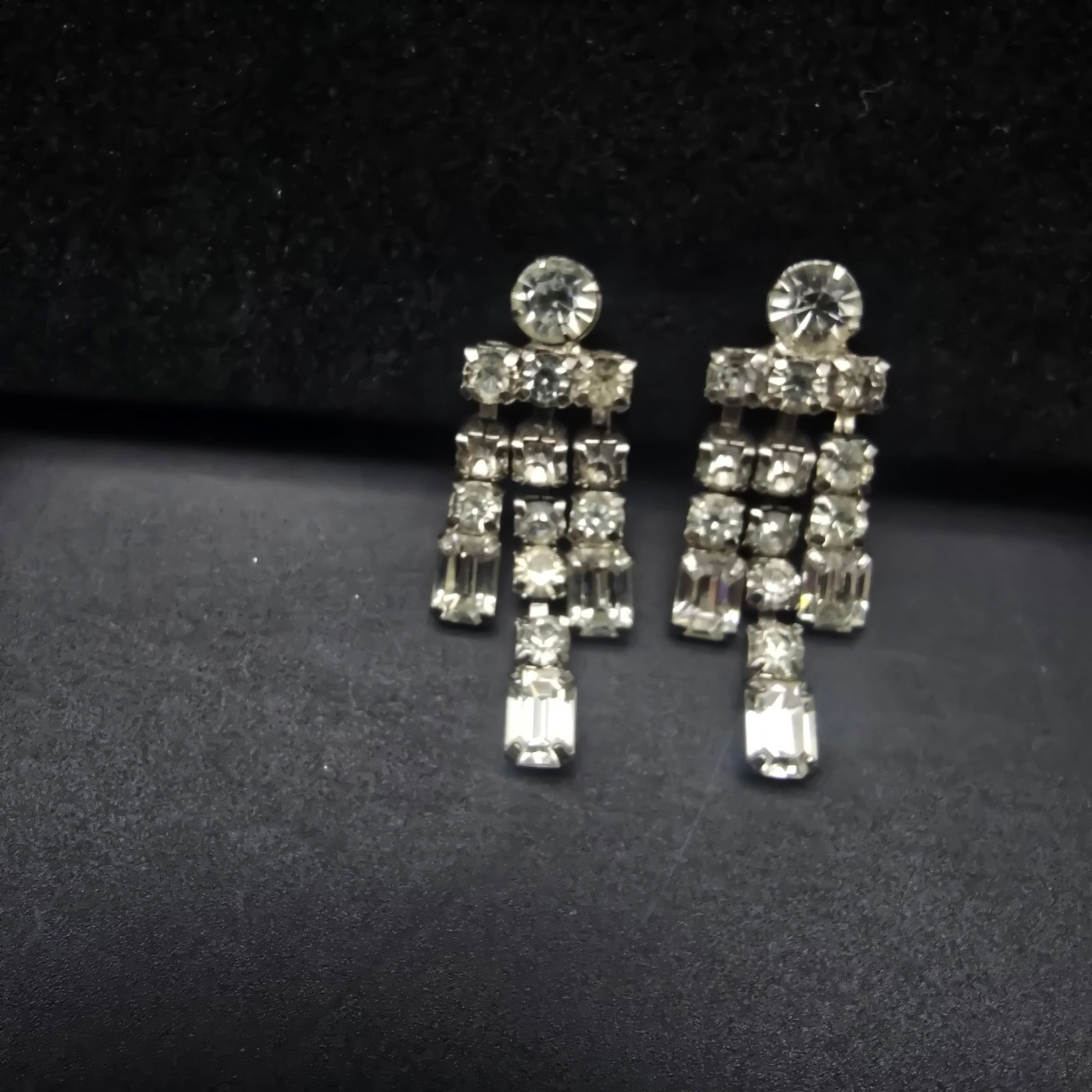 Clear Glass Rhinestone Screw Back Earrings Vintage Glam Costume Jewelry