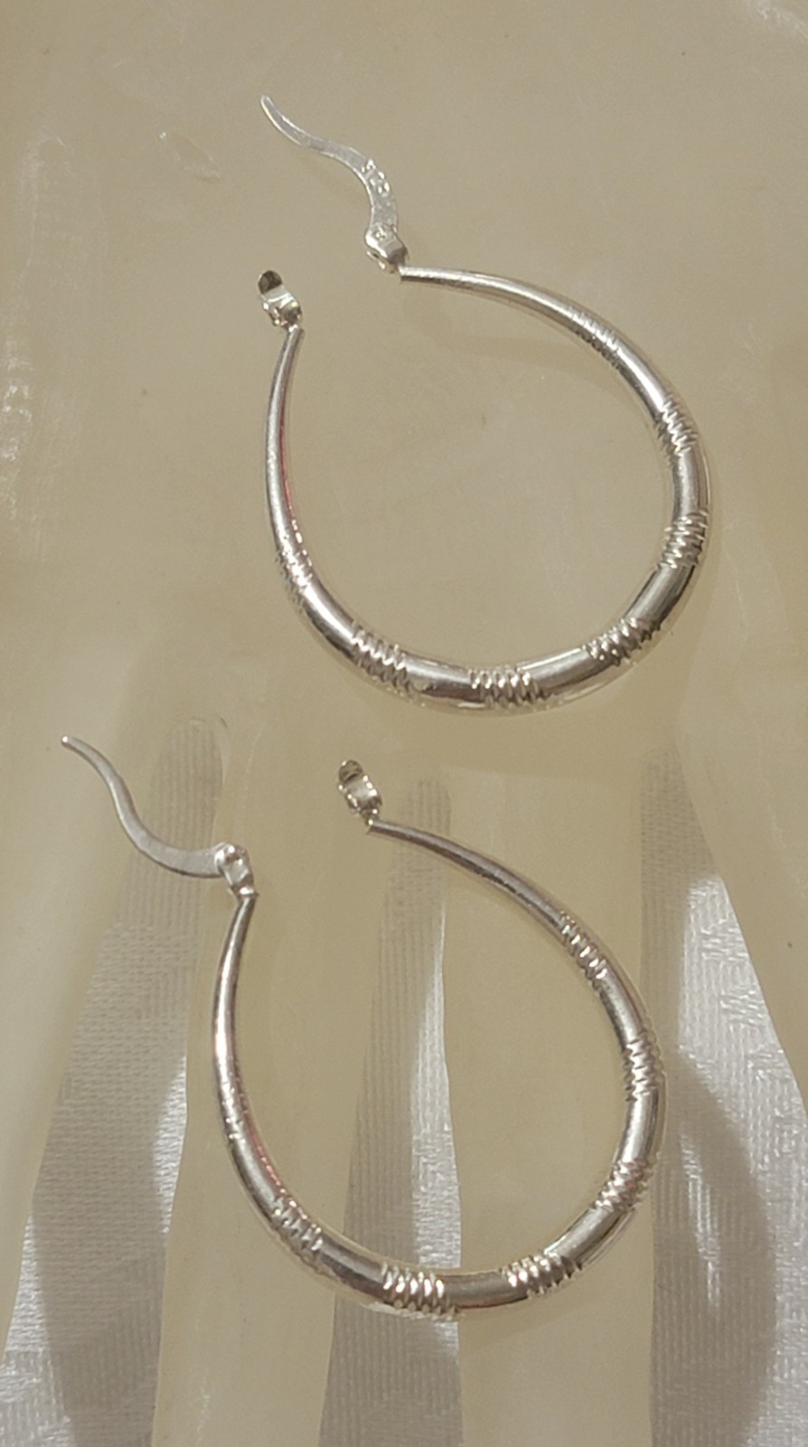 925 STERLING SILVER 1-1/4″ X 1″ DESIGNED DANGLE DROP HOOP EARRINGS/LATCH BACK