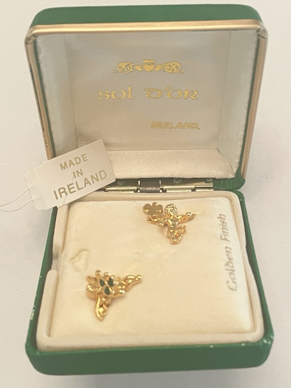 Pair of Vintage Sol D’or Golden Finish Cupid Green Enamel Clover Tie Pins ~ NIB