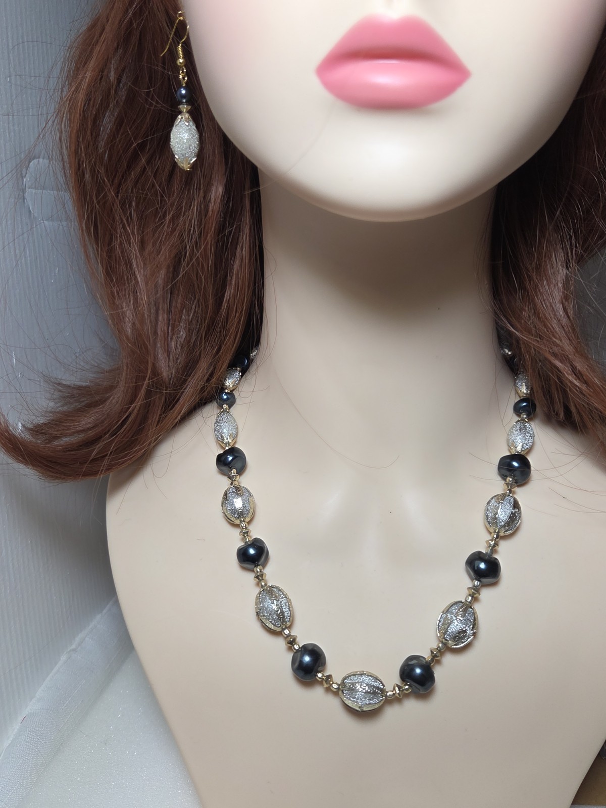 Vintage Beaded Necklace Set Blue And Gold With Clip On Earrings & Drop Earrings
