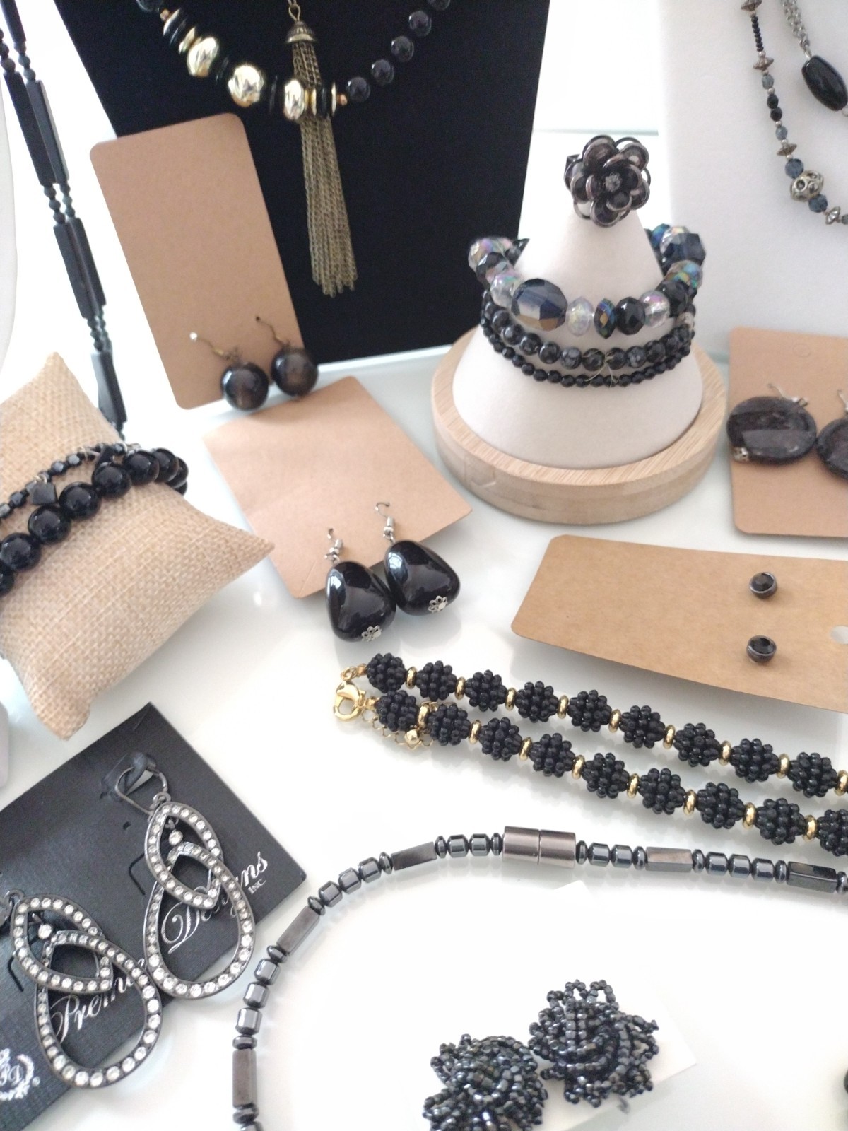 VTG BLACK GOLD BEAD Lot 37 pc All Wearable Some Signed Bracelet Necklace Earring