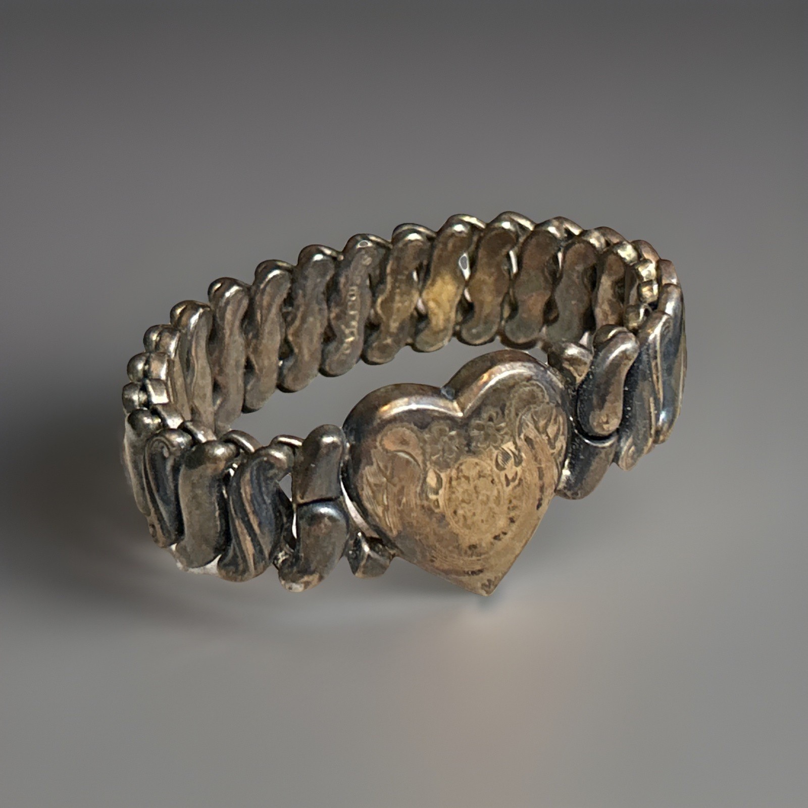 46. Vintage 1943 Speidel made Phoenix HEART Expansion Bracelet 5″-7 1/4″