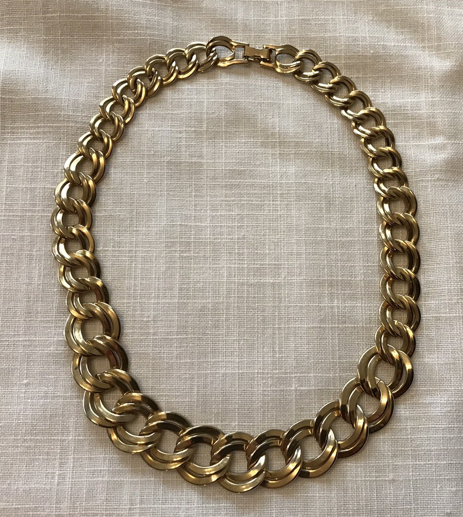 VINTAGE 18” Double CURB LINK Chunky NECKLACE Shiny GOLD TONE GRADUATED VGUC