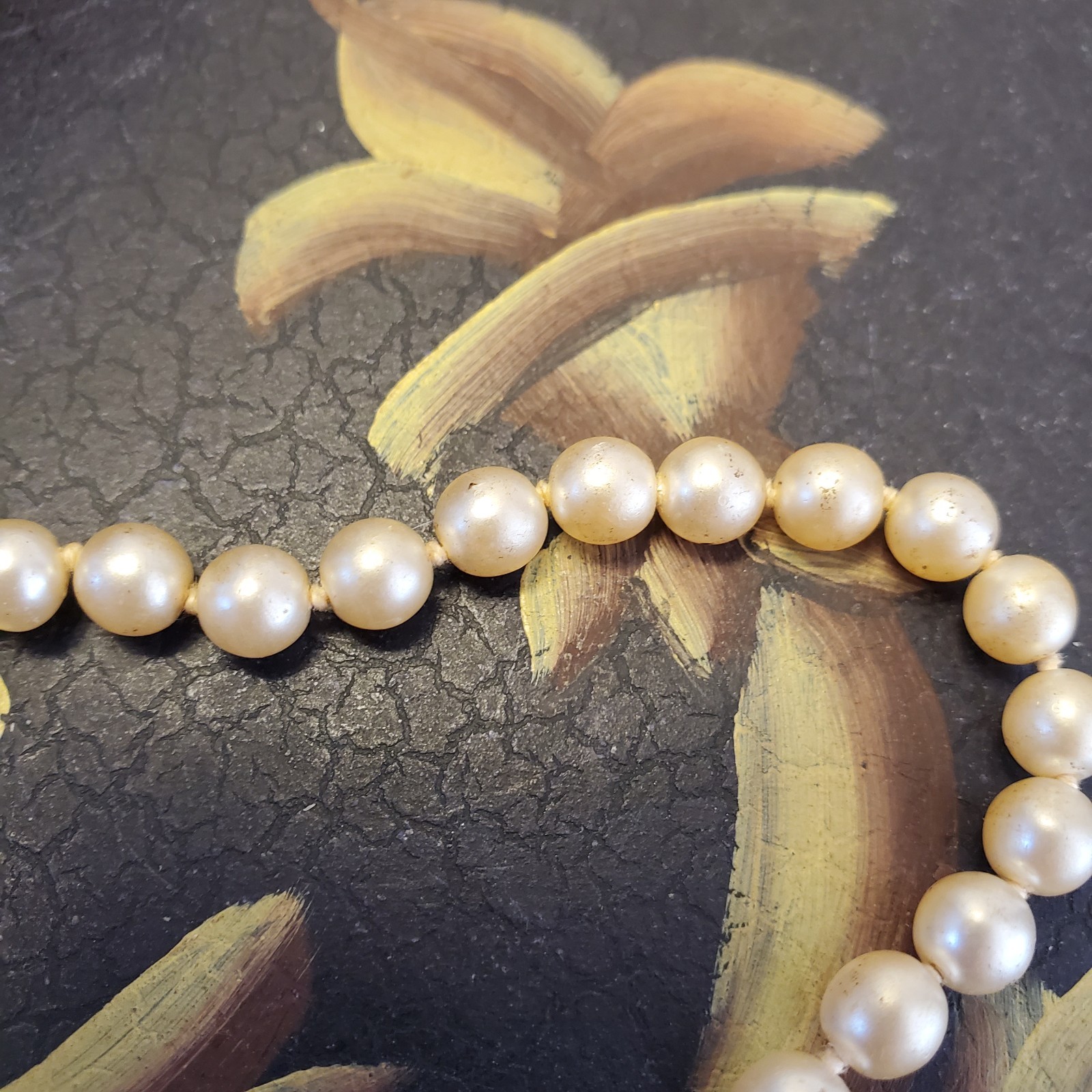 Vintage 15″ Faux Pearl Necklace Hand Knotted Hexagon Screw Clasp