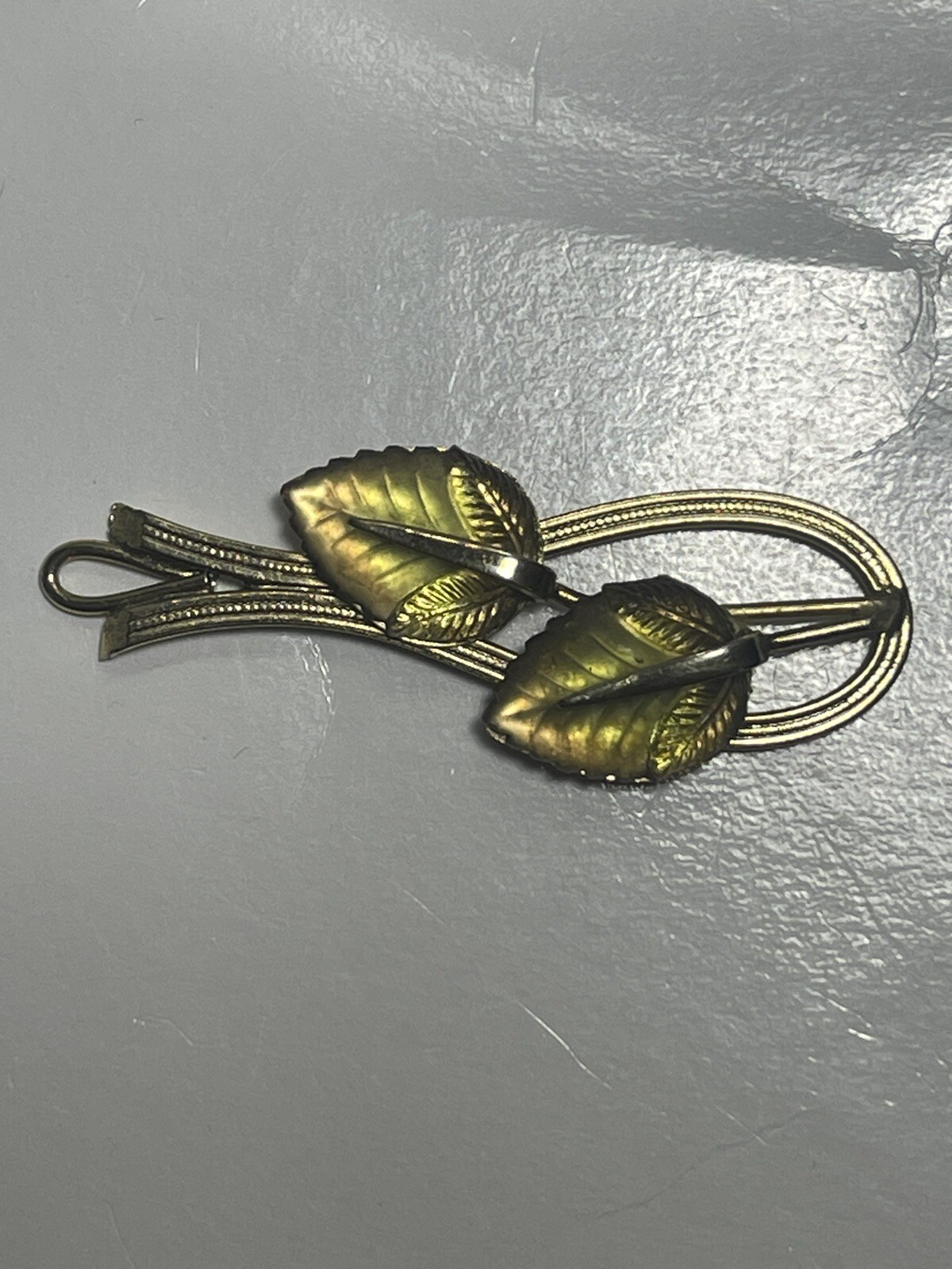 Vintage 1960’s Whiting and Davis Gold Tone Molded Glass Autumn Leaves Pendant