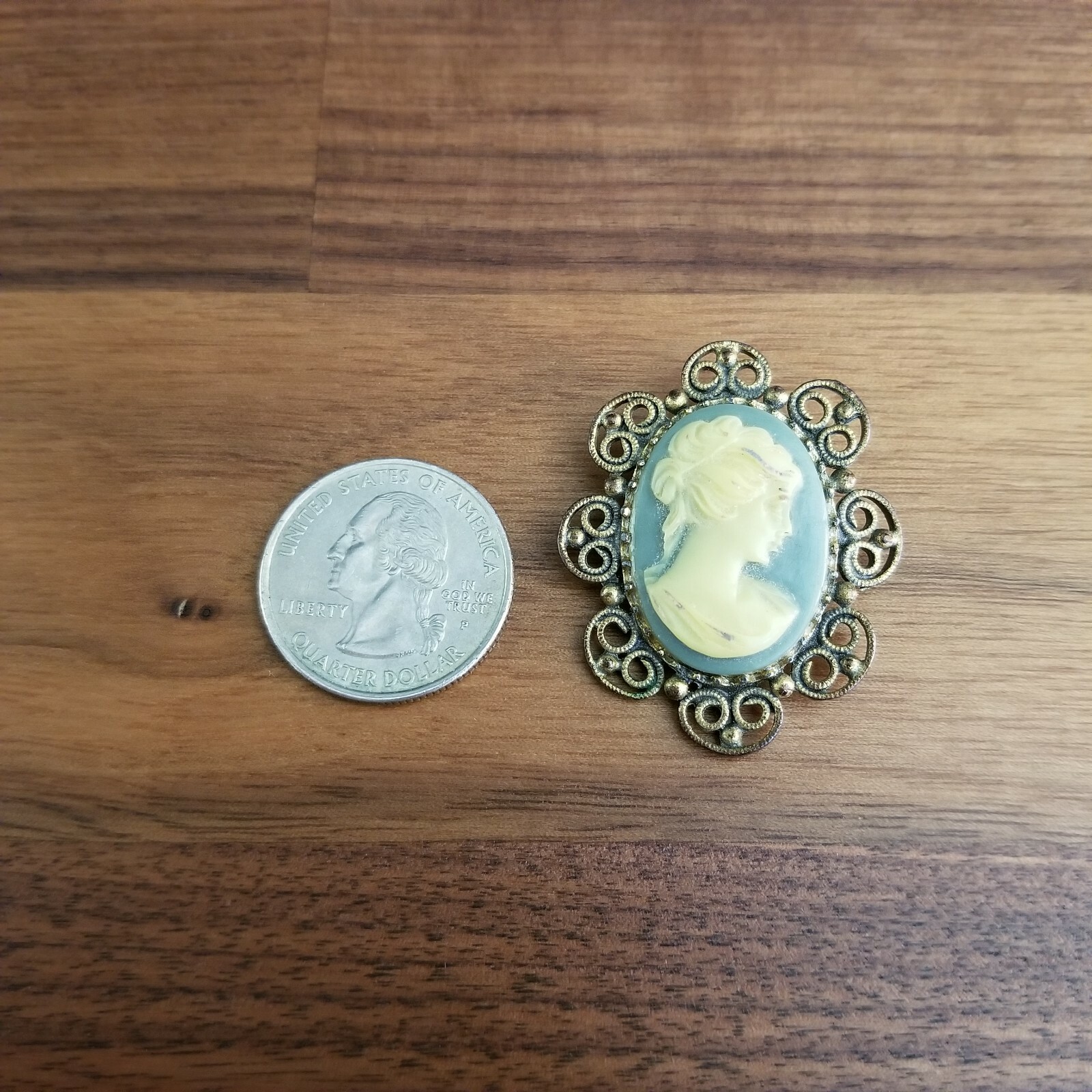 Vintage Victorian Blue Lady Cameo Brooch Pin 1.53″