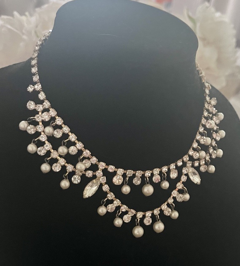 Vintage Clear Crystal Pearl Gold Tone Cascading Collar Beaded Garland Necklace