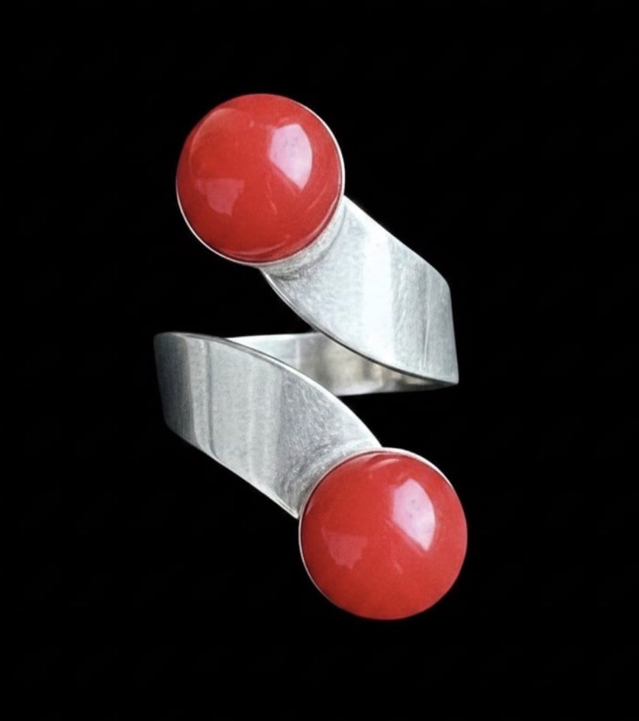 Vintage Modernist Bypass Red Cabochon Ring Estate Jewelry