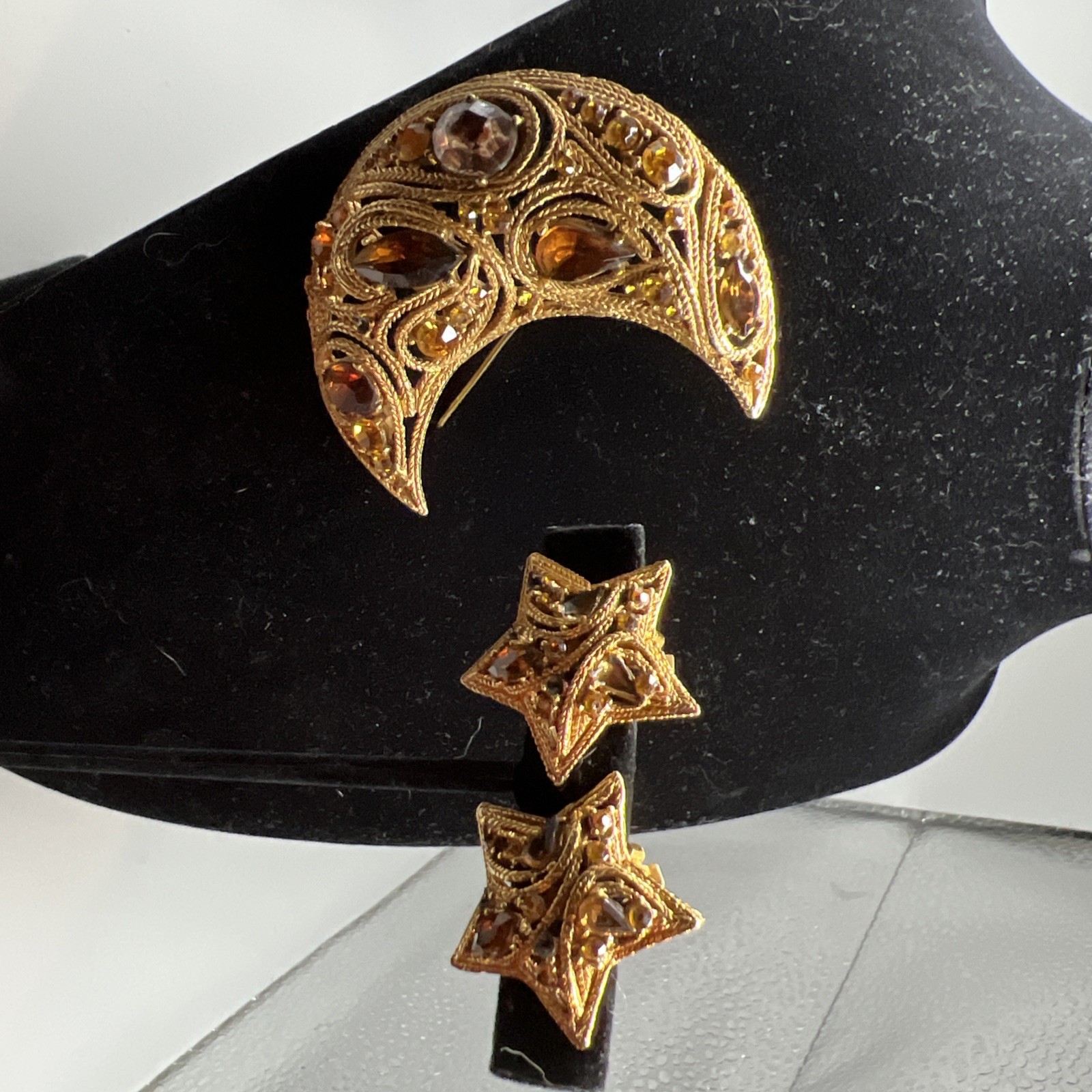Vtg La Roco Paisley Crescent Half Moon Brooch & Star Earrings Witchy Dark Amber