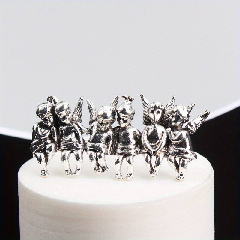 Vintage Personality Creative Elegant Dripping Cherub Brooch Accessories