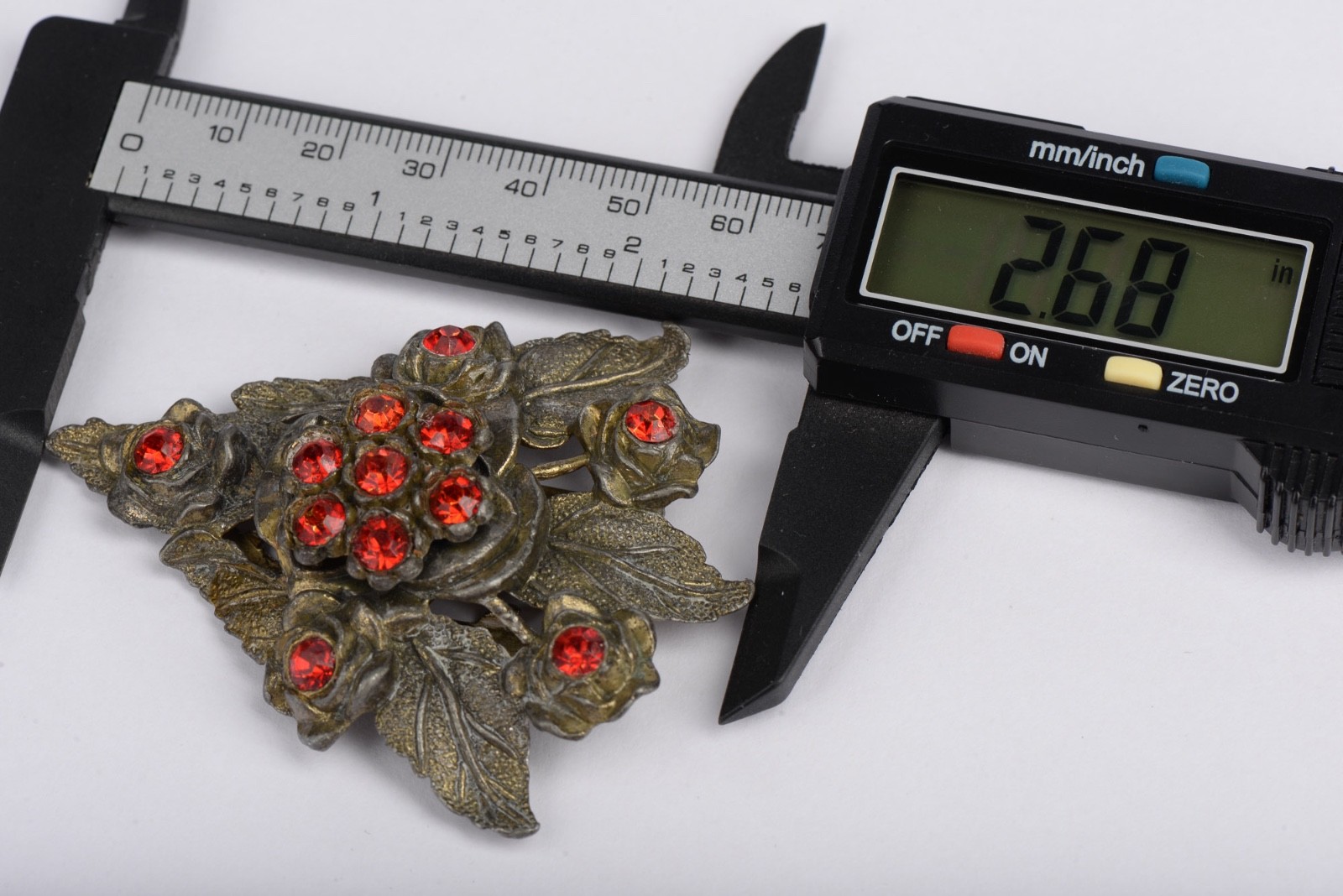 Vintage Red Rhinestone Floral Dress Clip Fur Clip Rose Bouquet 2.68in