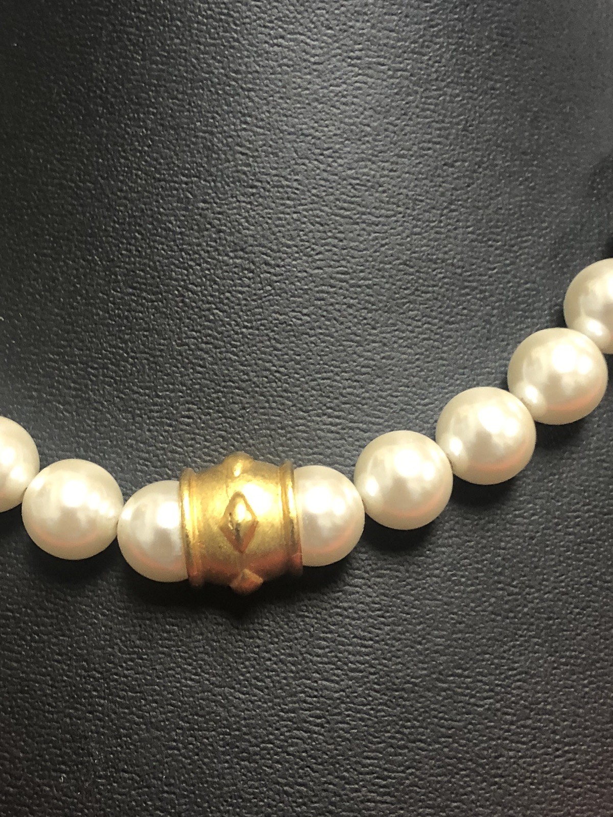 VTG NOS NAPIER GOLD TONE FAUX 10 MM PEARLS 30″ LONG NECKLACE