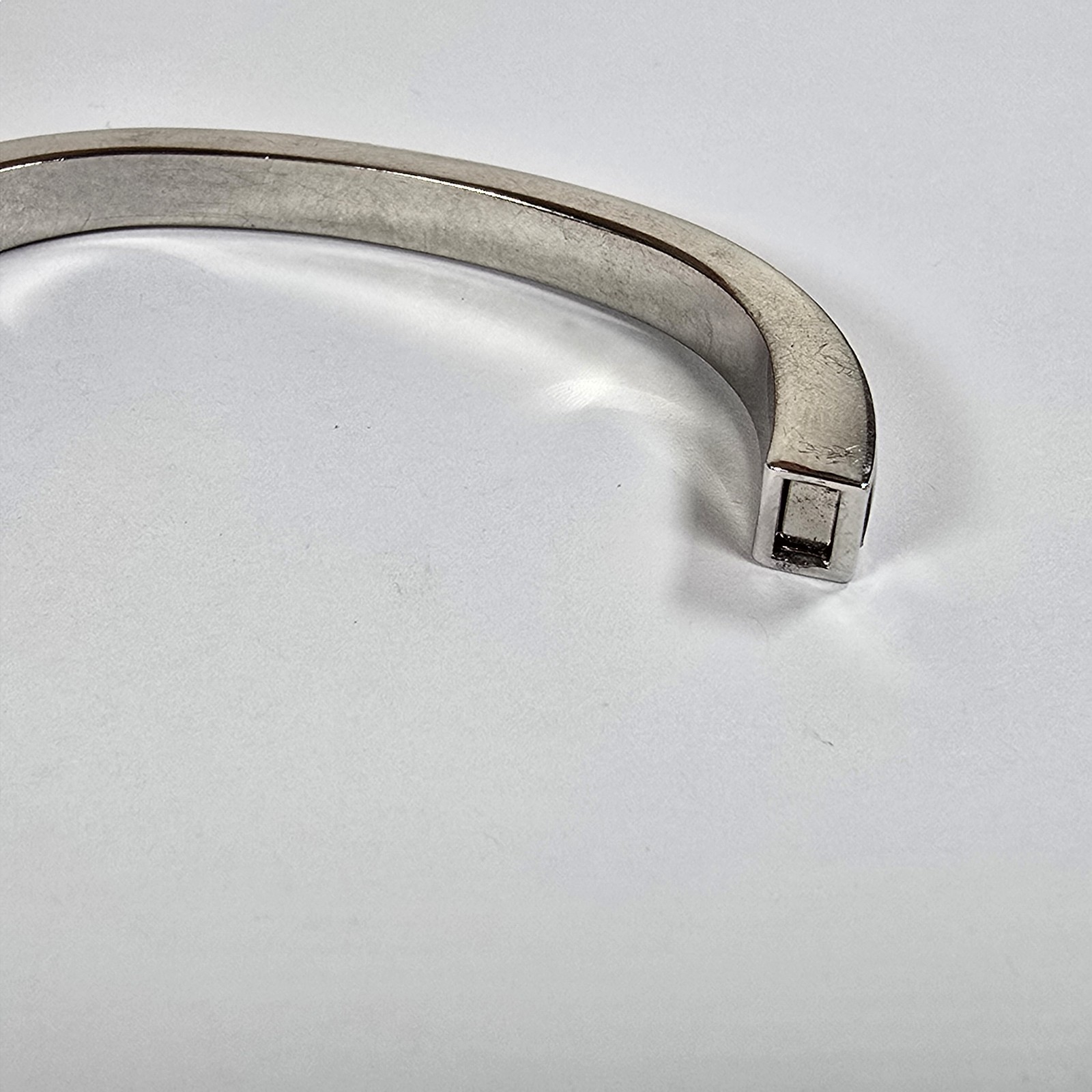 Silver Tone Abalone Shell Inlay Hinged Bangle Bracelet Oval Paua Style