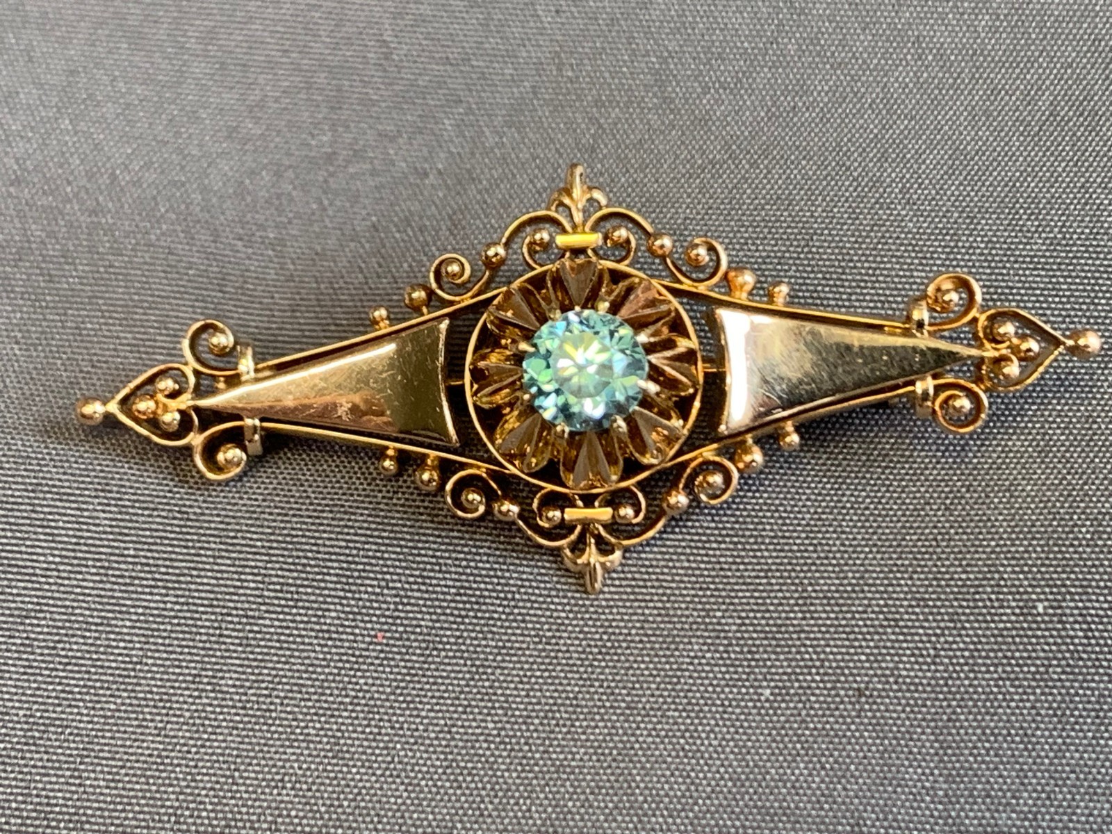 Vtg Yellow Gold Brooch 6.63g Fine Jewelry Blue Topaz Color Stone Pin *READ*